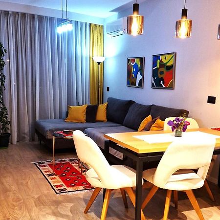 Central Comfy Apartment ติรานา ภายนอก รูปภาพ