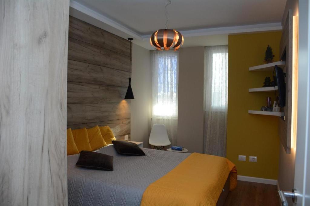 Central Comfy Apartment ติรานา ภายนอก รูปภาพ